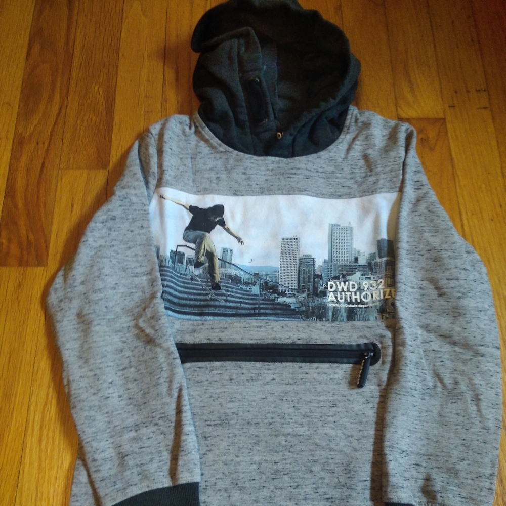 Boys skater hoodie / sweatshirt